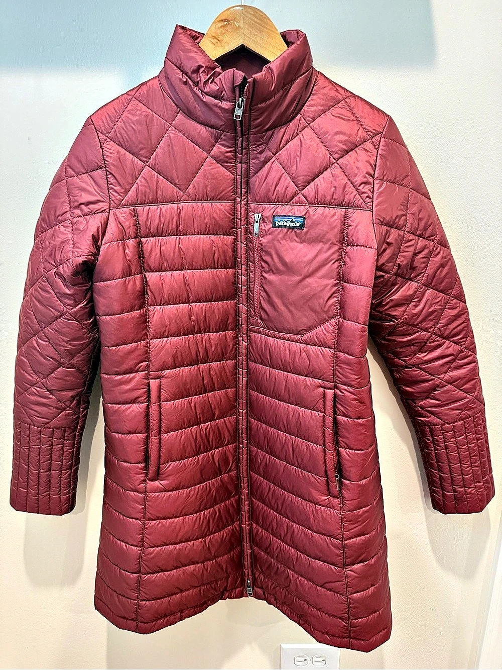 Patagonia Women's Diamond Quilted Parka Red Large